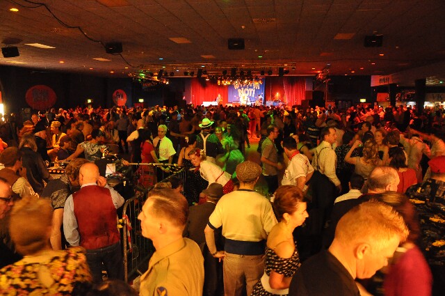 min 2009 11 21 riot 308